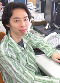 半田　奨